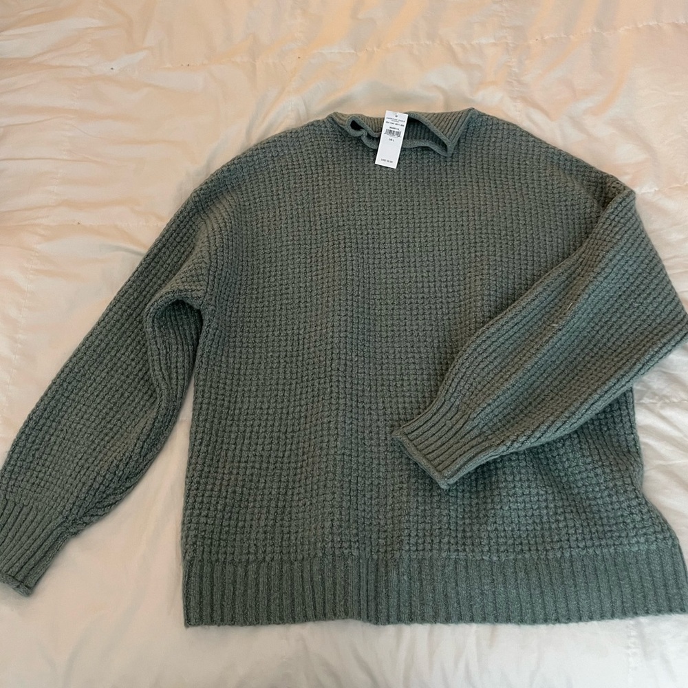American Eagle Knit Moss Green Sweater